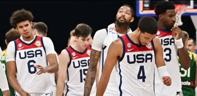 美女喷乳汁